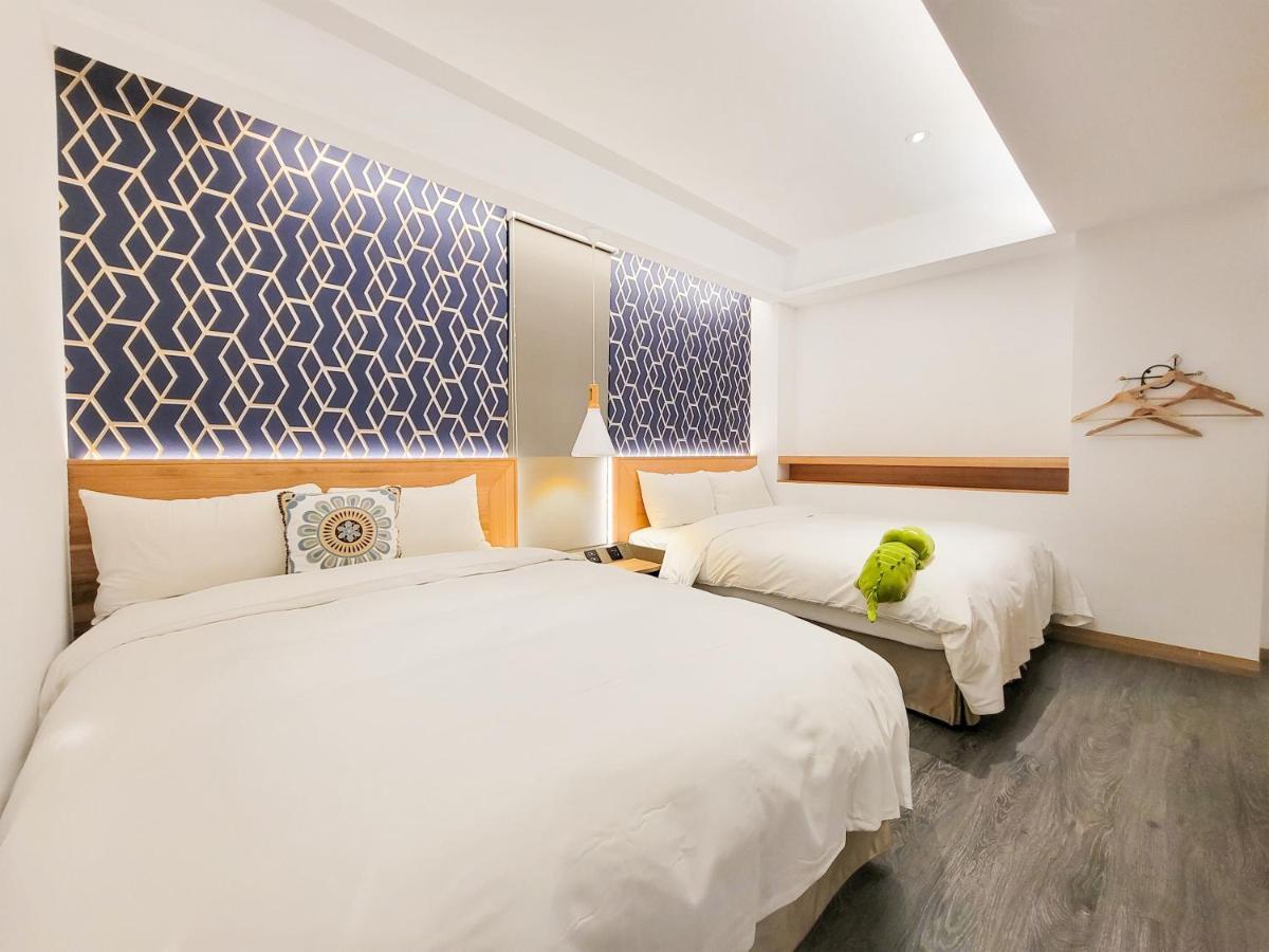 Check Inn Taichung Zhongshan Exterior foto